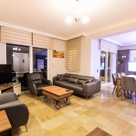 Villa 5 Star With First Class Amenities, 1004
