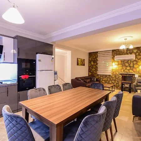 Vilă 5 Star With First Class Amenities, 1004